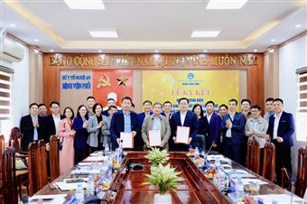 BỆNH VIỆN PHỔI NGHỆ AN TIẾP NHẬN CHUYỂN GIAO KỸ THUẬT NGOẠI LỒNG NGỰC – GÂY MÊ HỒI SỨC TỪ BỆNH VIỆN PHỔI TRUNG ƯƠNG 